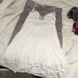 NWT!! Forever21 white halter backless dress
