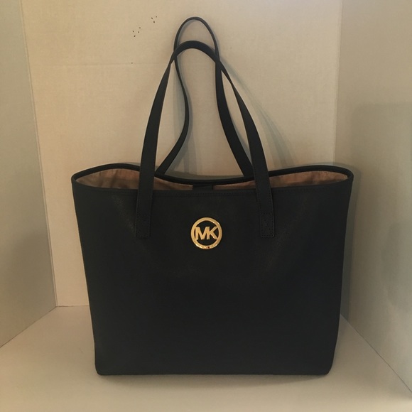 MICHAEL Michael Kors Handbags - Michael Kors Navy saffiano leather tote