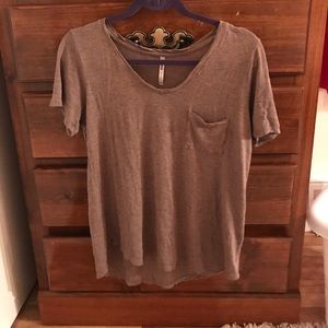 Short sleeve top with pocket