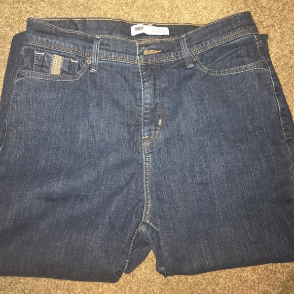 Levi's slimming straight leg 12 - Picture 4 of 4