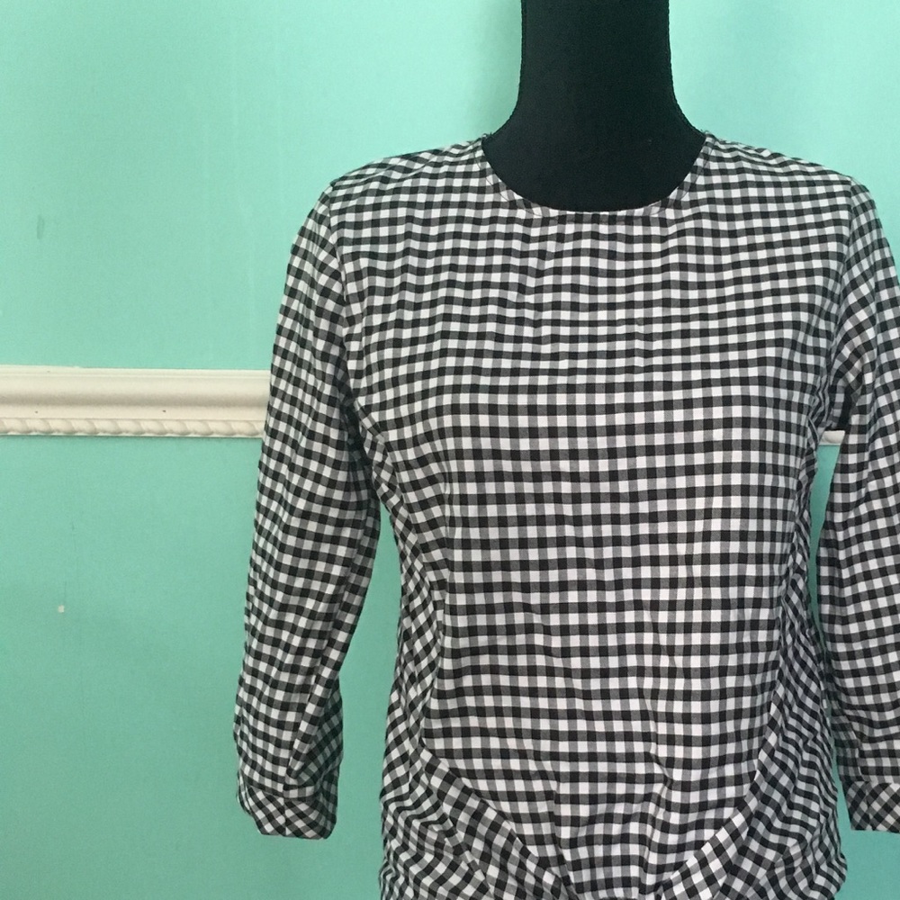 NWT Black &a White Gingham Tie Front Top