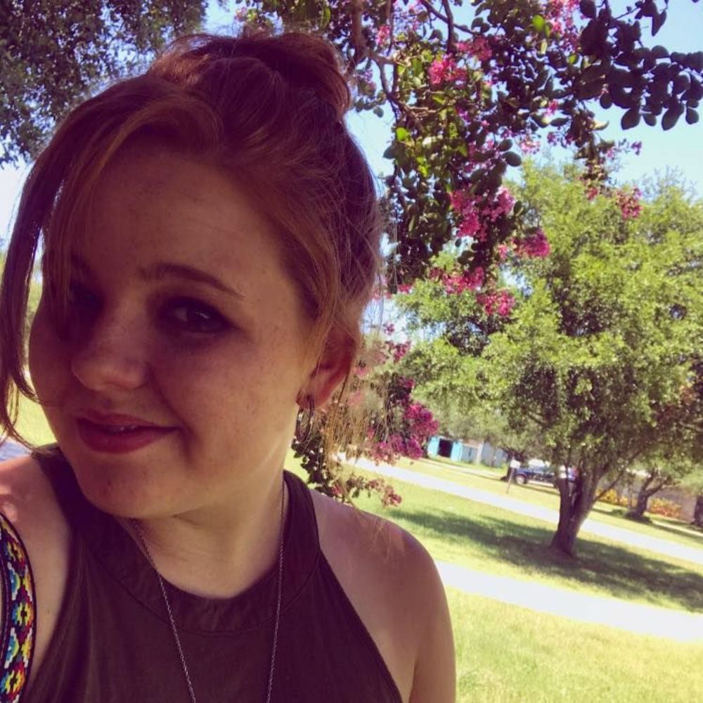 Meet your Posher, Chloe