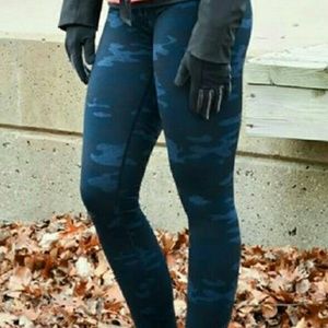 Lululemon "blue camo" wunder under mid rise