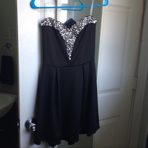 Black mid-length dress with rhinestones - Picture 1 of 1