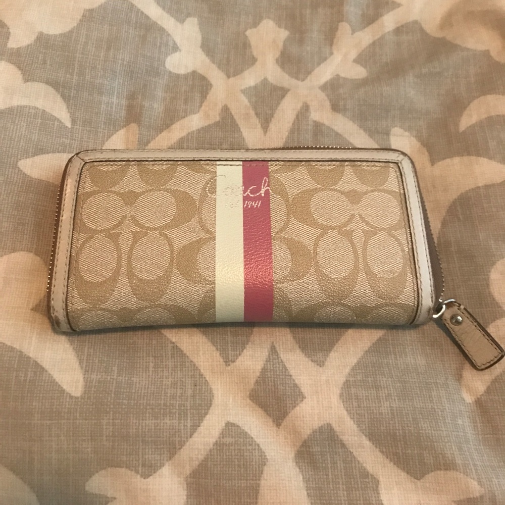 Coach wallet