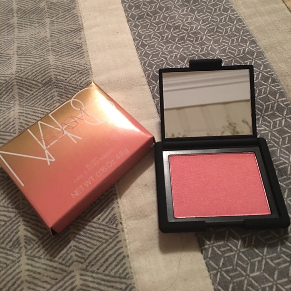 NARS Blush. Orgasm Color - Picture 2 of 5