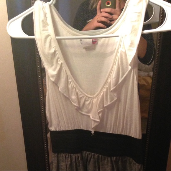 Business style dress - Picture 2 of 3