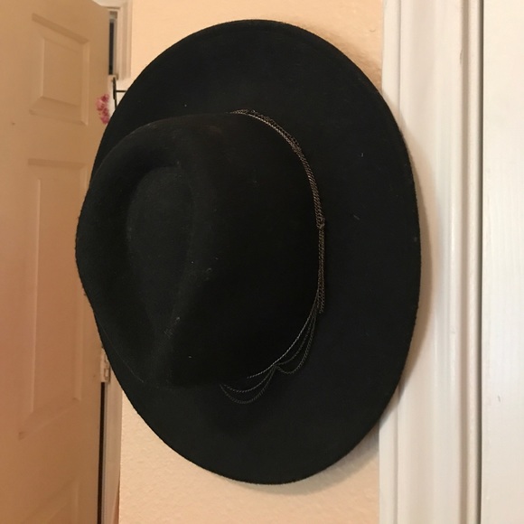 Forever 21 Accessories - Hat with Chain detail