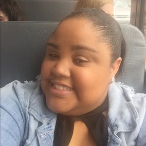 Meet your Posher, Ciara