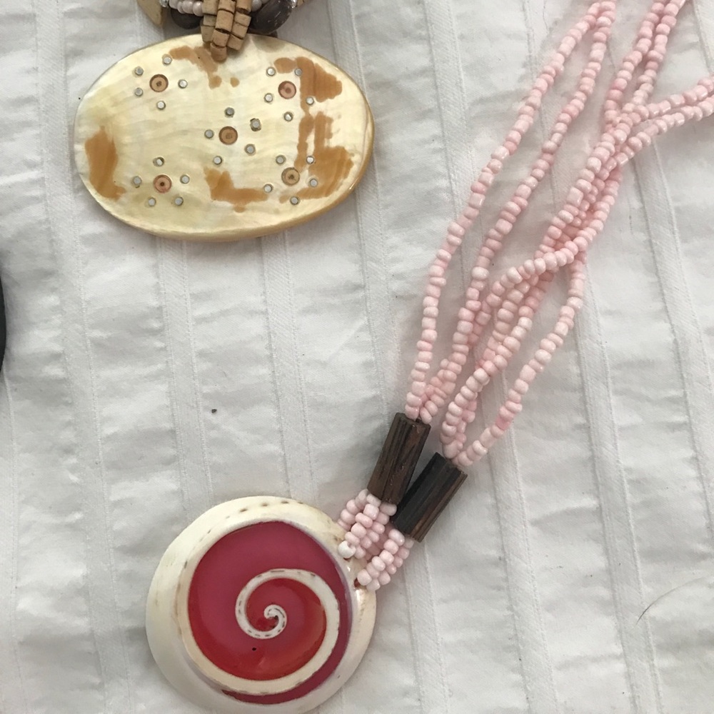 Costa Rican Necklace Bundle. - Picture 2 of 3