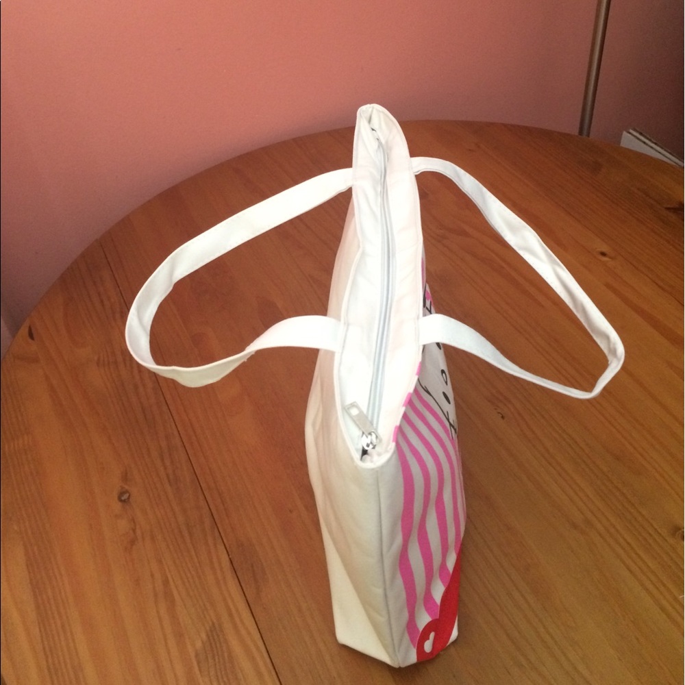 NWOT Hello Kitty Beach Tote Bag - Picture 6 of 7