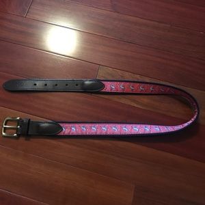 Men's vineyard vines belt size 32