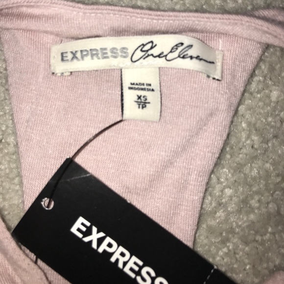 Express Crop Top - Picture 3 of 3