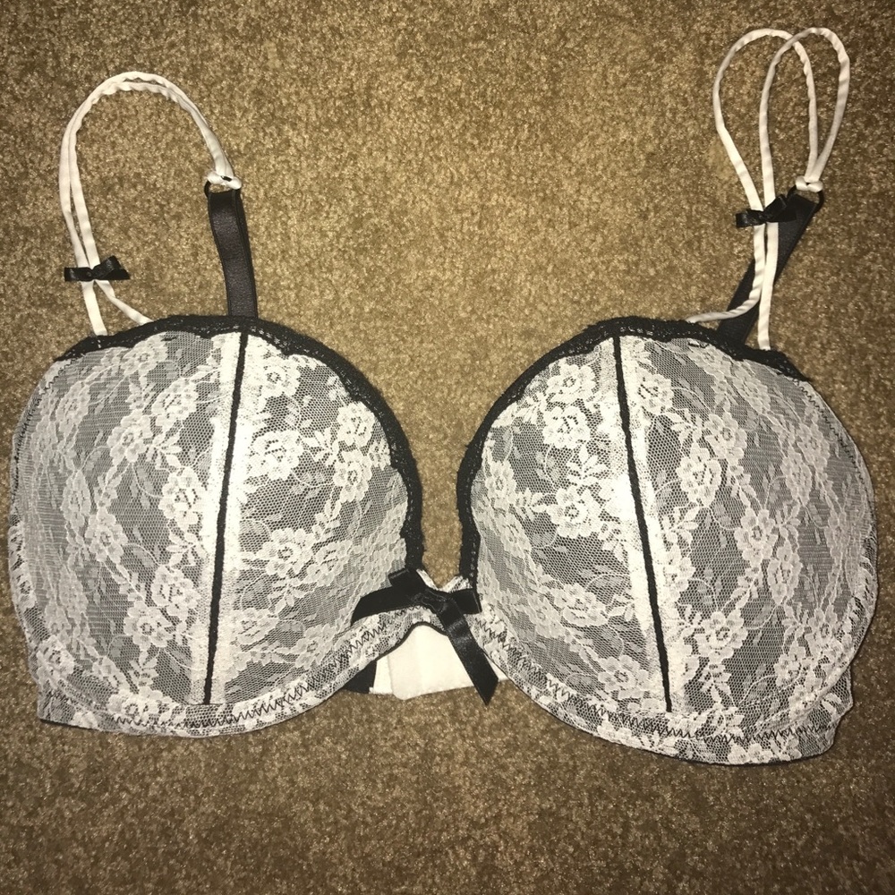 Victoria's Secret push up bra 36D