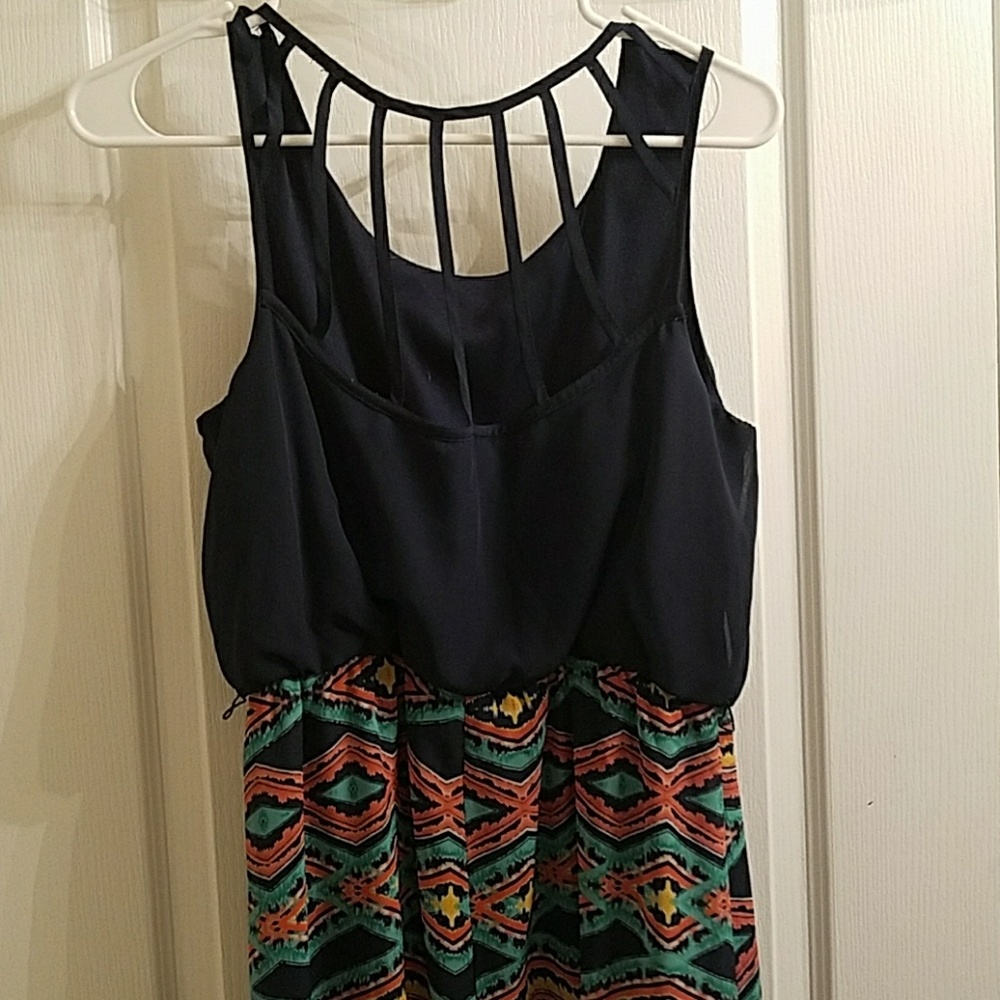 Summer dress - Picture 3 of 4