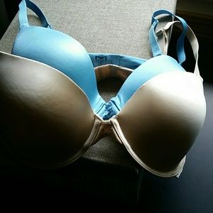 2 Bras, 36C Maidenform