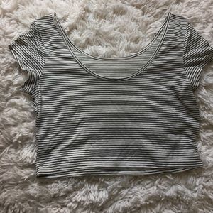 Cropped scoop neck short sleeve shirt