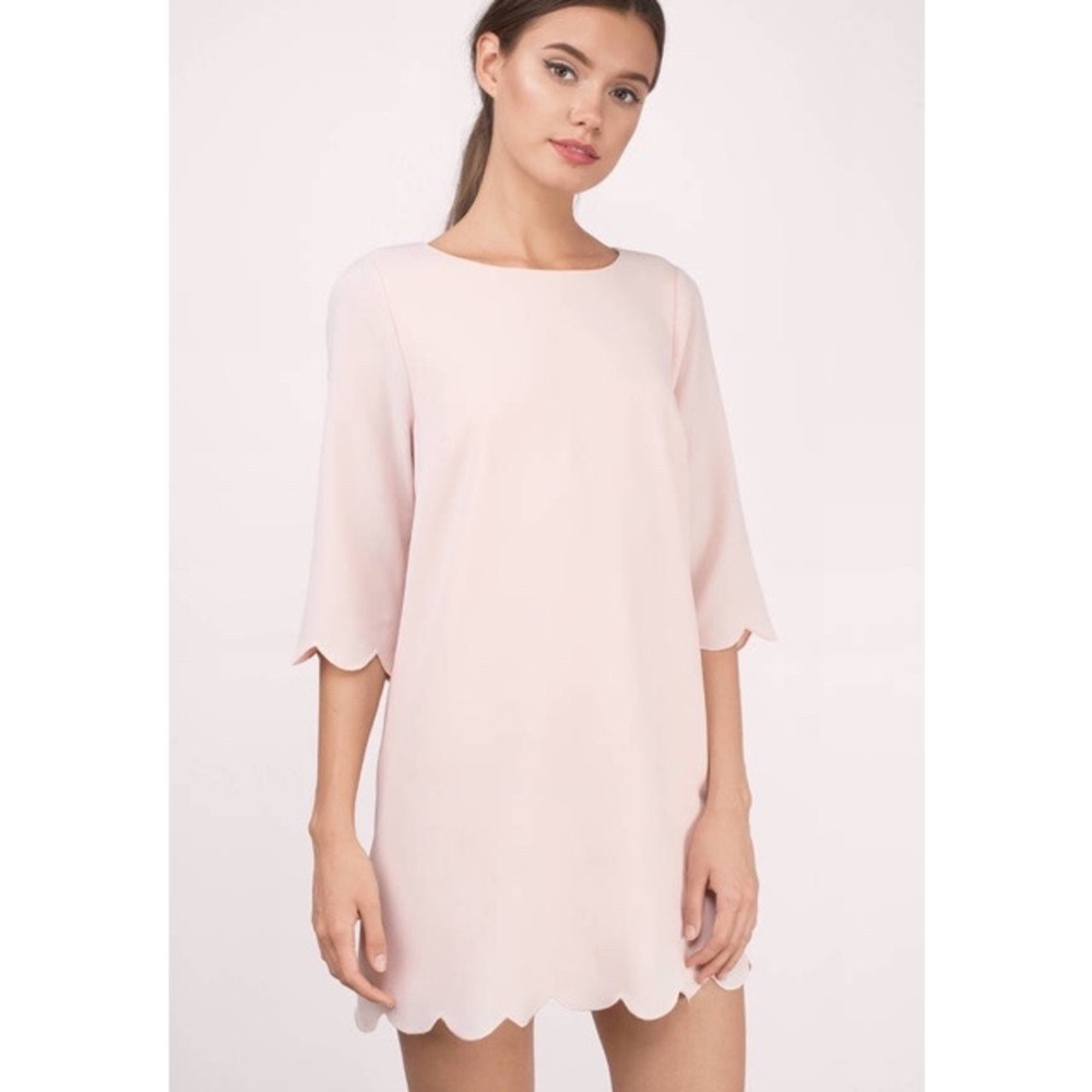 Tobi Scallop Shift Dress