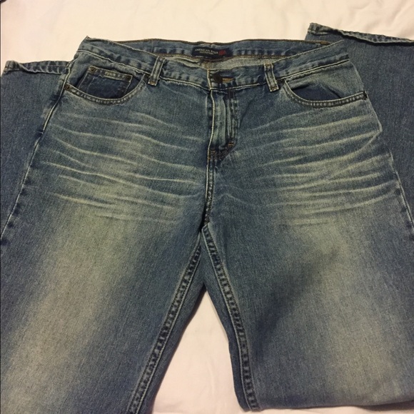 Women's American Eagle Jeans - Picture 3 of 4