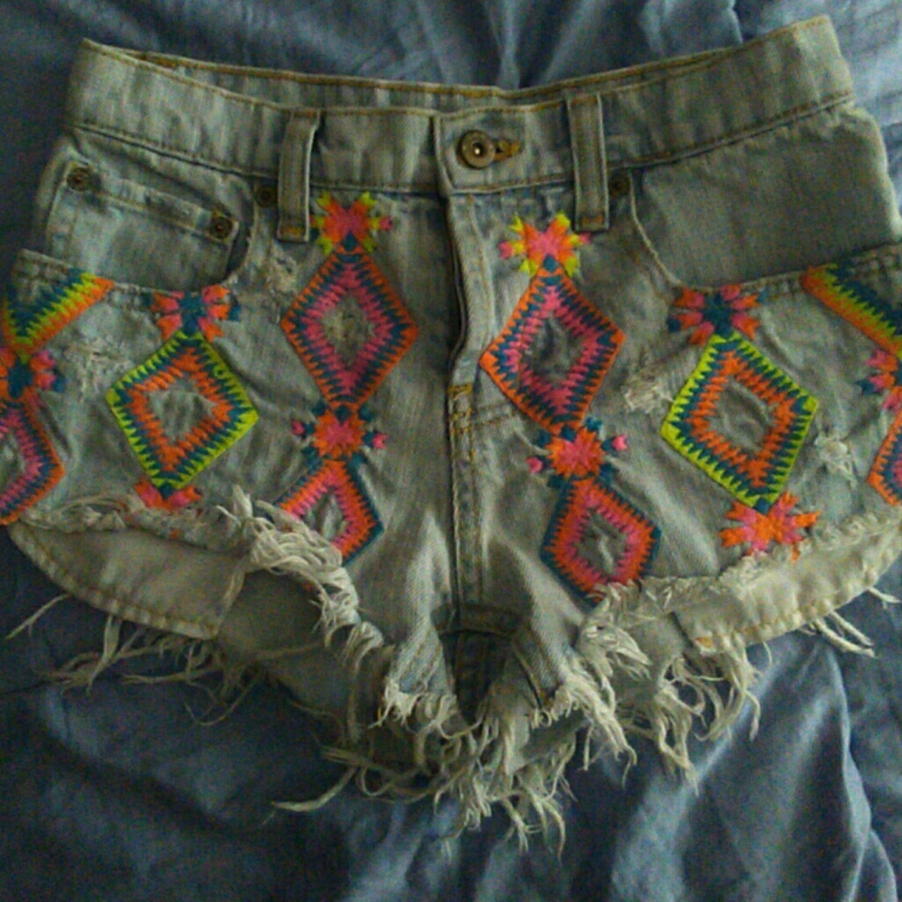 LF CARMAR neon embroidered cutoff shorts size 24