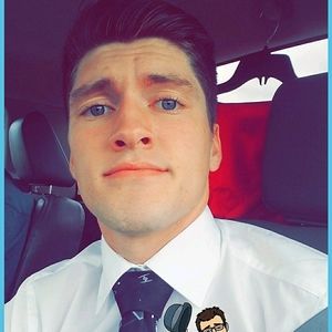 Meet your Posher, Levi