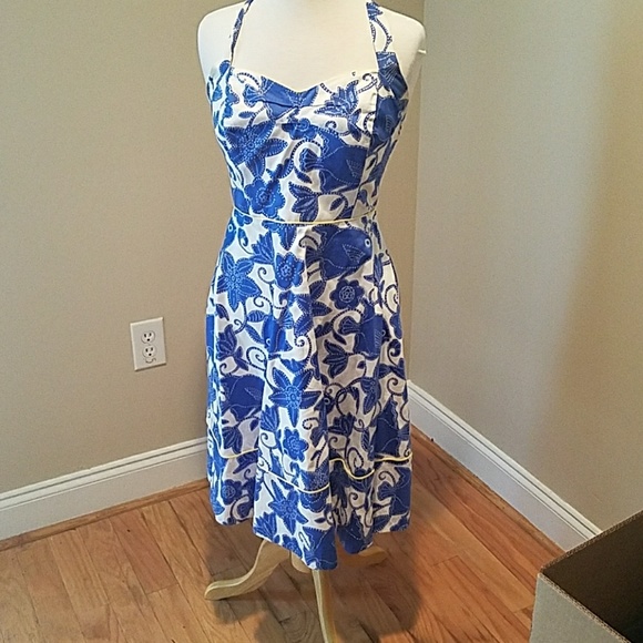 Lilly Dress - Picture 1 of 3