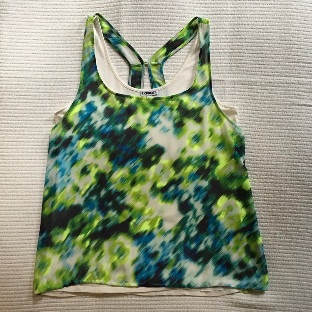 Express abstract art tank