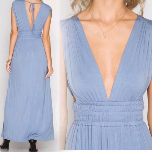 "Kiara" || Black Side-Slit Deep-V Goddess Maxi💕 - Picture 2 of 4