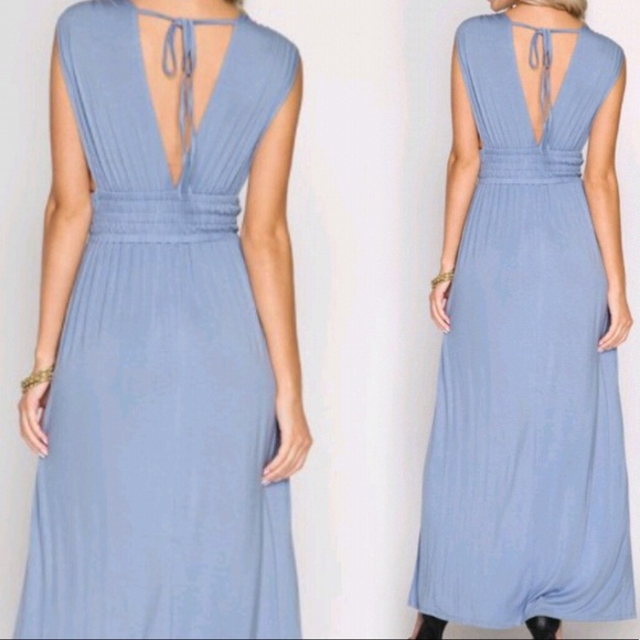 "Kiara" || Black Side-Slit Deep-V Goddess Maxi💕 - Picture 4 of 4