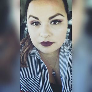 Meet your Posher, Vanessa