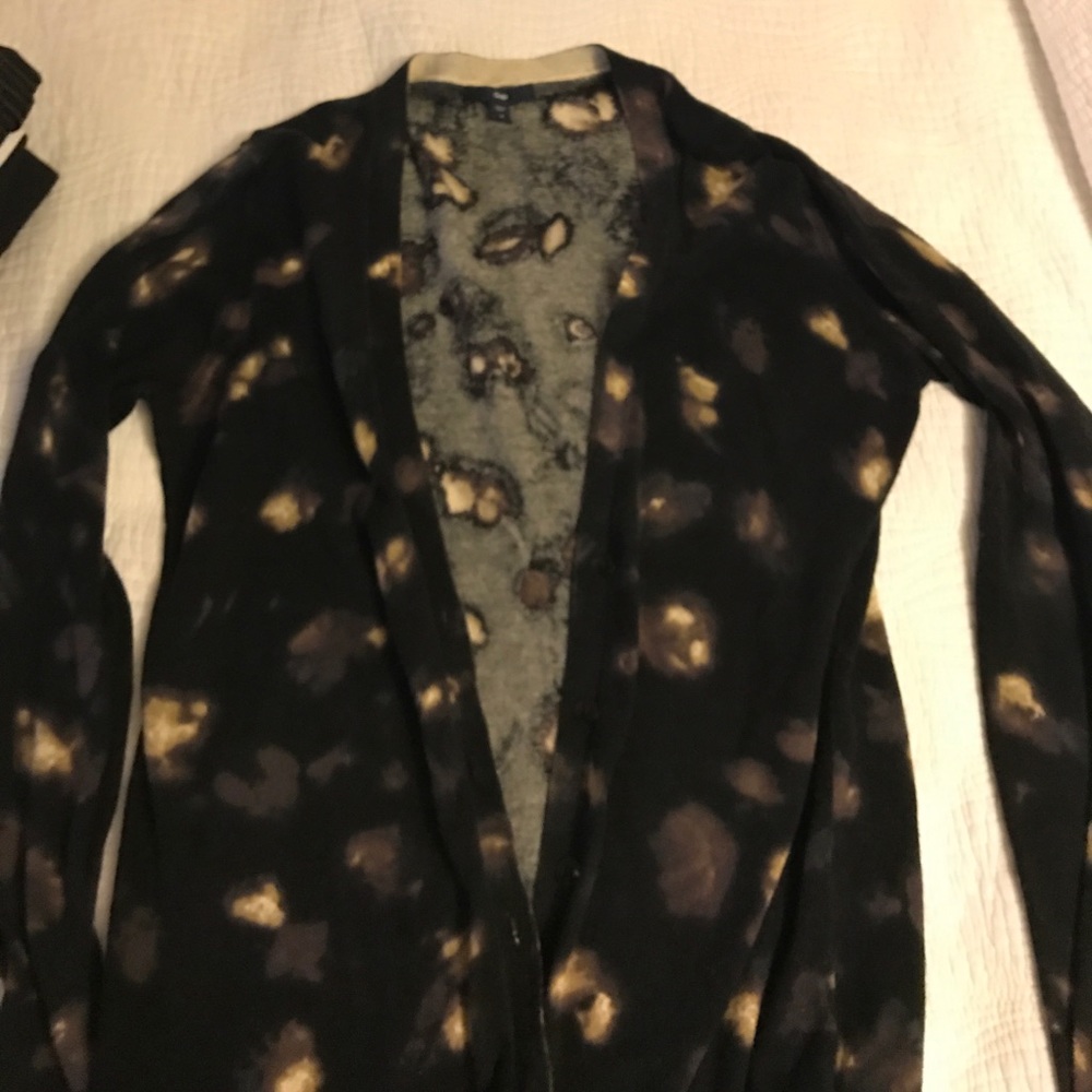 Light weight cardigan