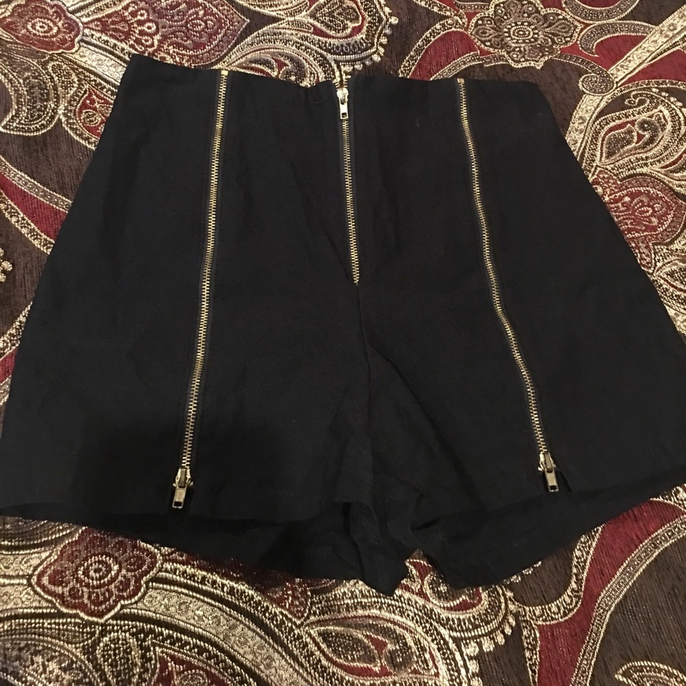 Love culture High waisted shorts