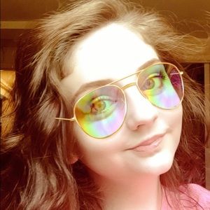 Meet your Posher, Amy