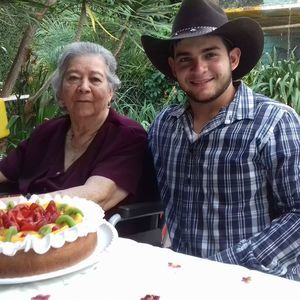 Meet your Posher, Alejandro