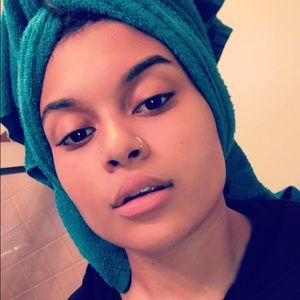 Meet your Posher, Imani