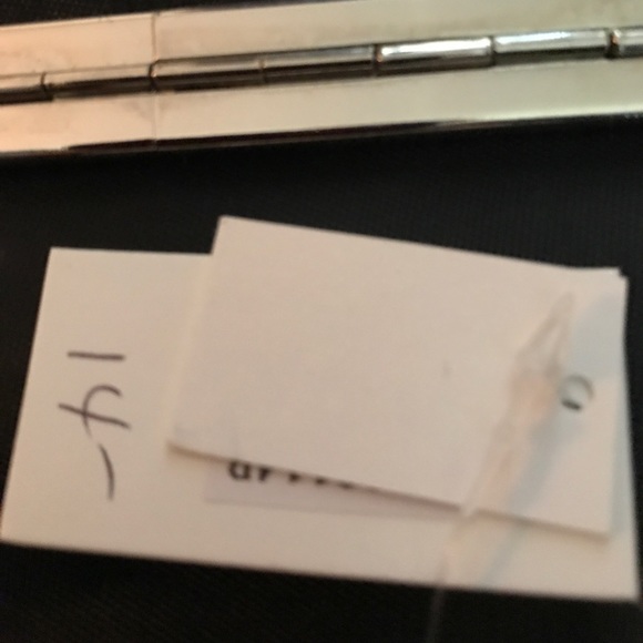 Clutch - Picture 3 of 3