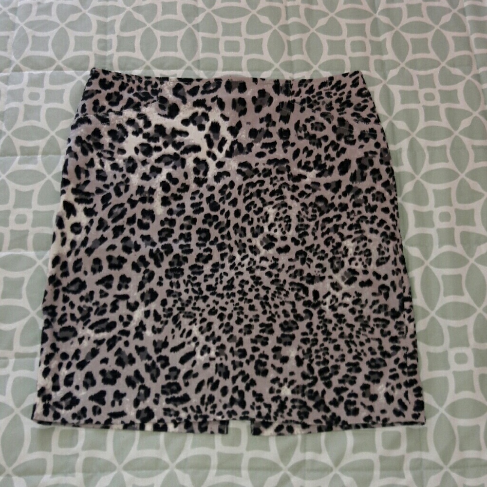 Women's Ellen Tracy leopard skirt