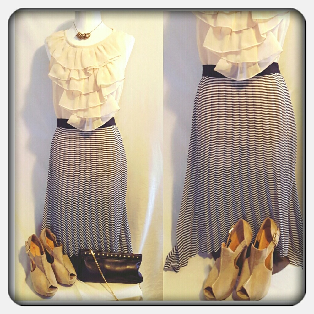 Asymmetrical Black & White striped skirt.
