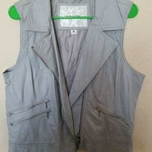 Maurices vest