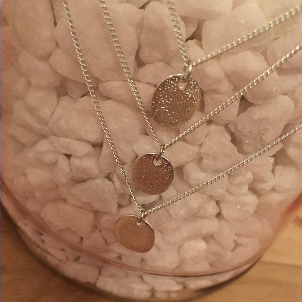 Layered fashion necklace