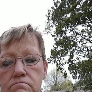 Meet your Posher, Cynthia