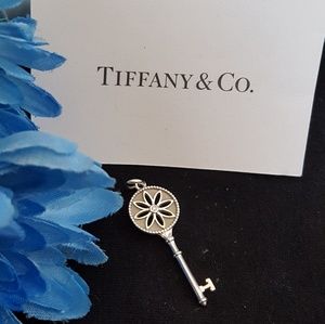TIFFANY CO. Daisy Diamond Key Pendant