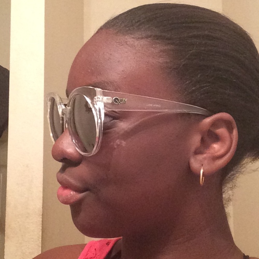 Quay Sunglasses 😎💎 - Picture 6 of 7
