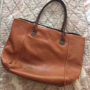 Leather tote