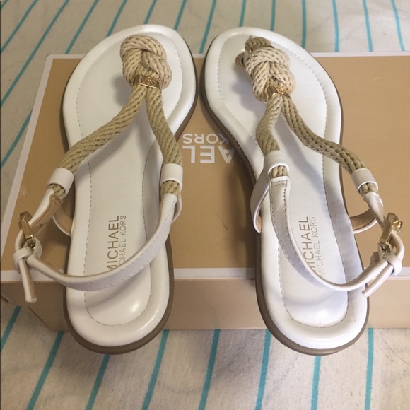 MICHAEL KORS NAUTICAL KNOT LEATHER SANDALS - Picture 2 of 4