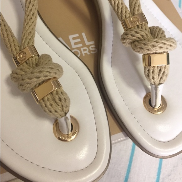 MICHAEL KORS NAUTICAL KNOT LEATHER SANDALS - Picture 3 of 4