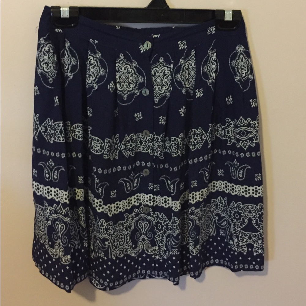 Paisley flairy skirt