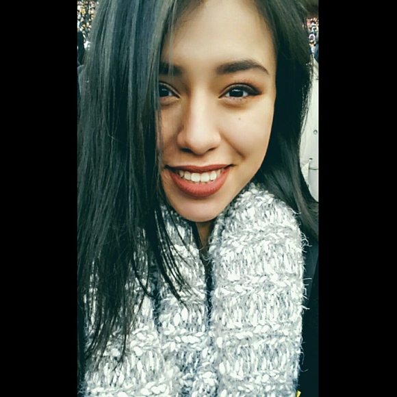 Meet your Posher, Diana - Picture 1 of 1