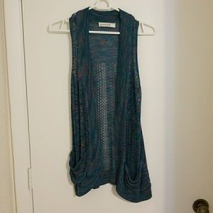 Sleeveless cardigan