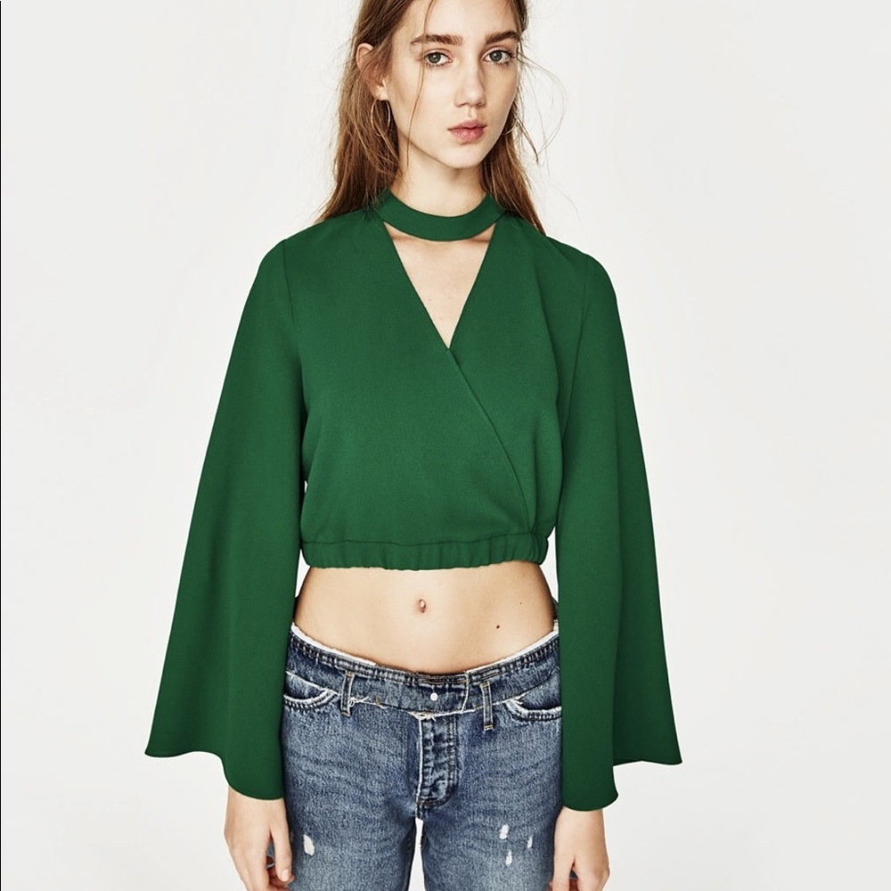 NWT Zara green Top in small